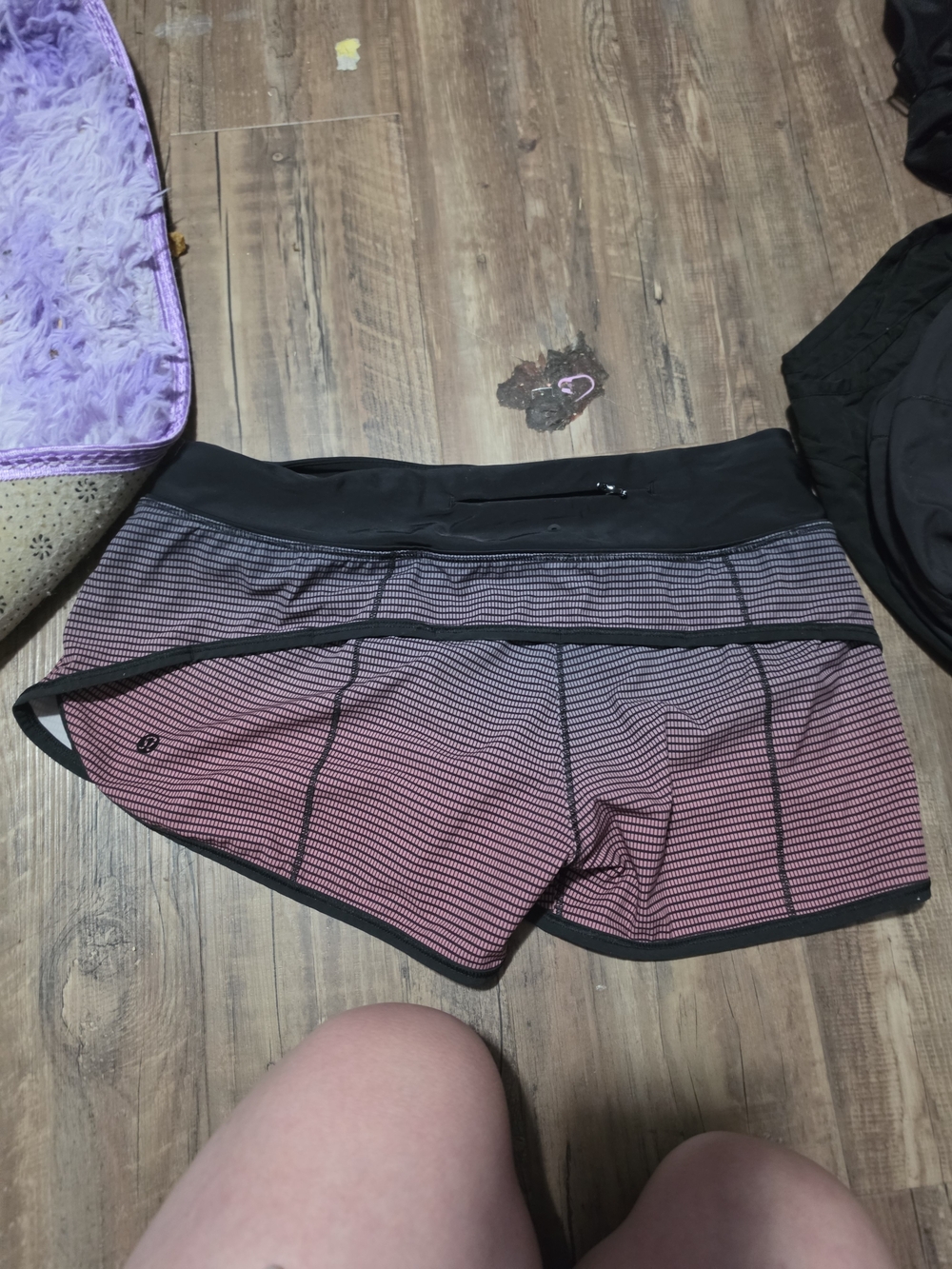 Lululemon Bootie Shorts - Picture 1 of 2